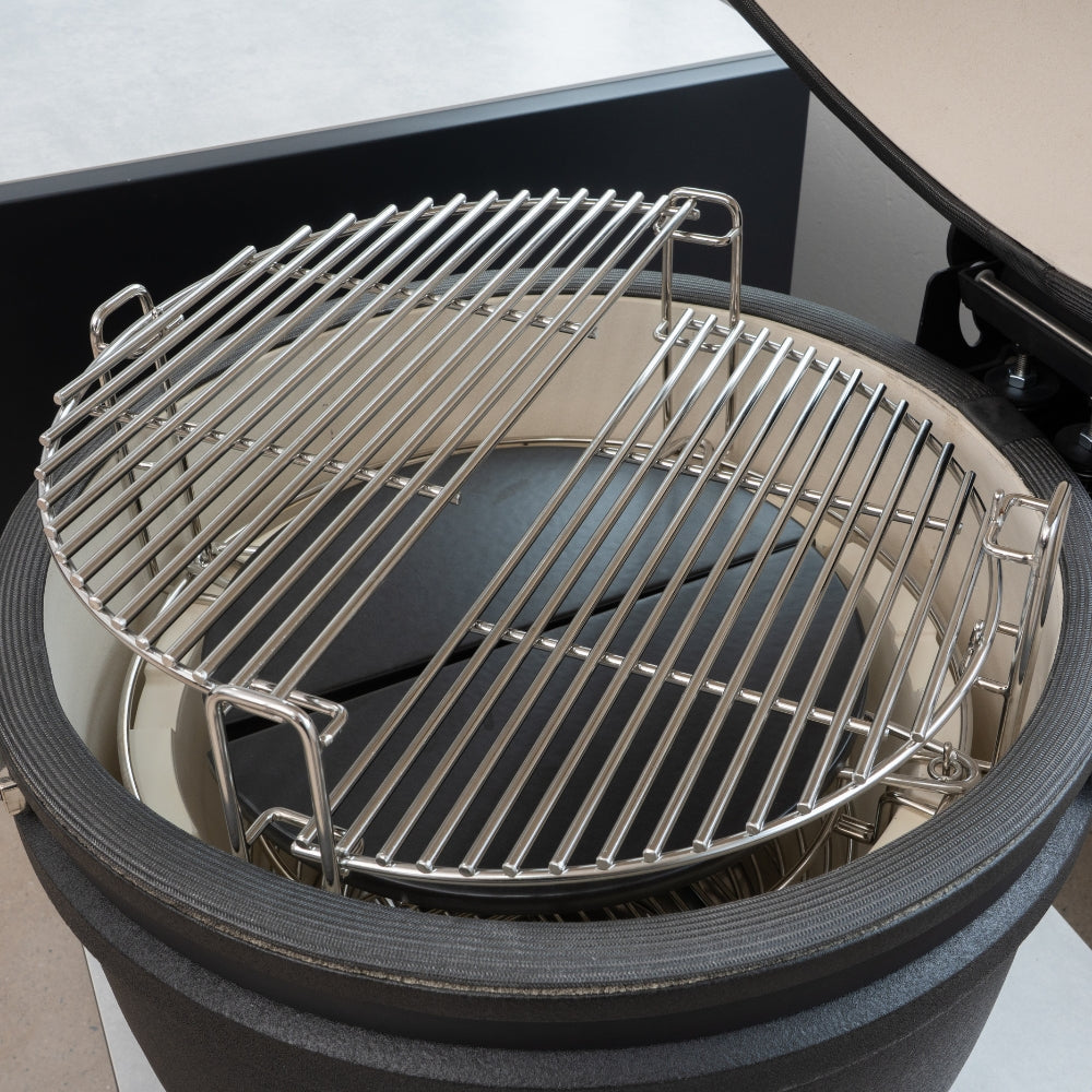 Kamado Egg internal view