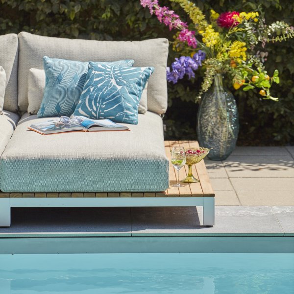 Portofino Daybed from Suns Lifestyle