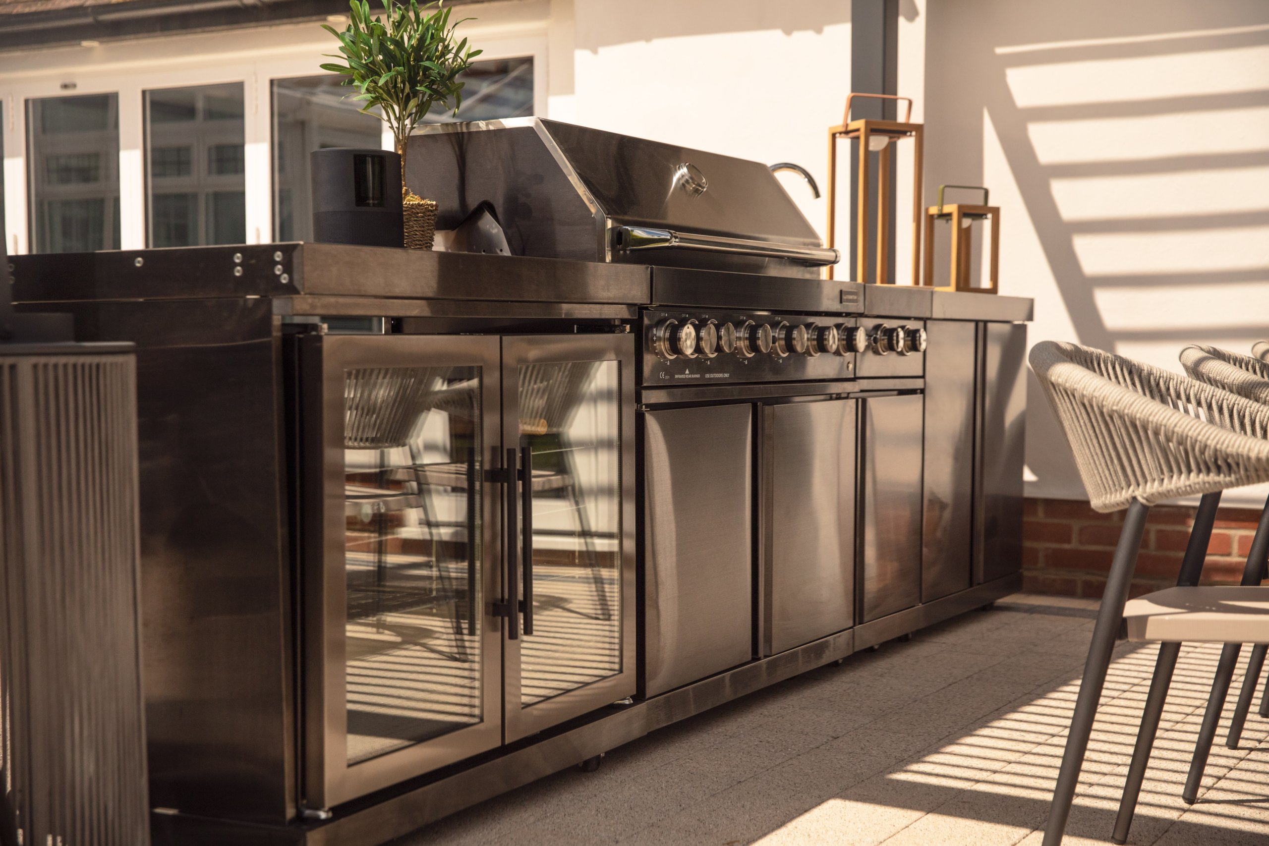 Outdoor kitchen from suns lifestyle